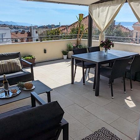 Prime Location Penthouse Apt With A Large Terrace 斯普利特 外观 照片